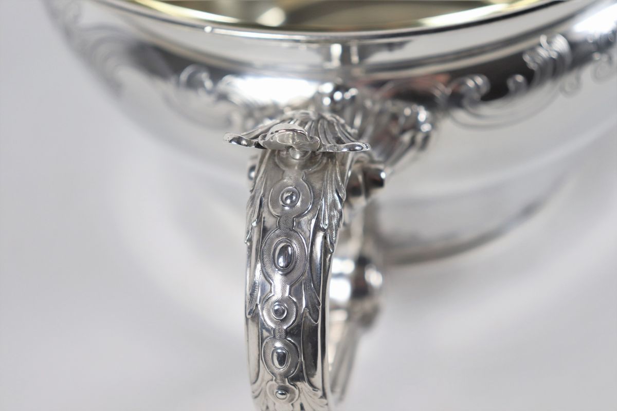Comoda in argento. Argentiere Odiot