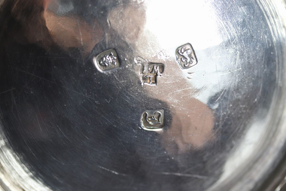 Tankard in argento liscio Epoca Giorgio III. Argentiere W.D.I.