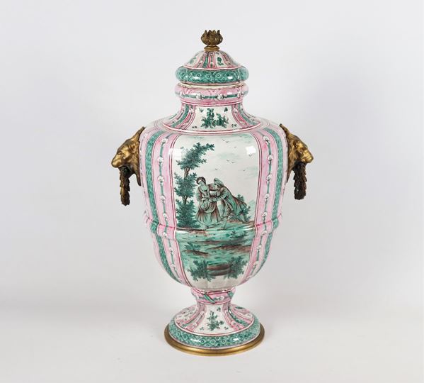 Grande vaso in porcellana e bronzo