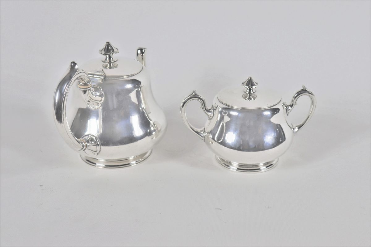 Antico lotto in metallo argentato francese Christofle (2 pz)