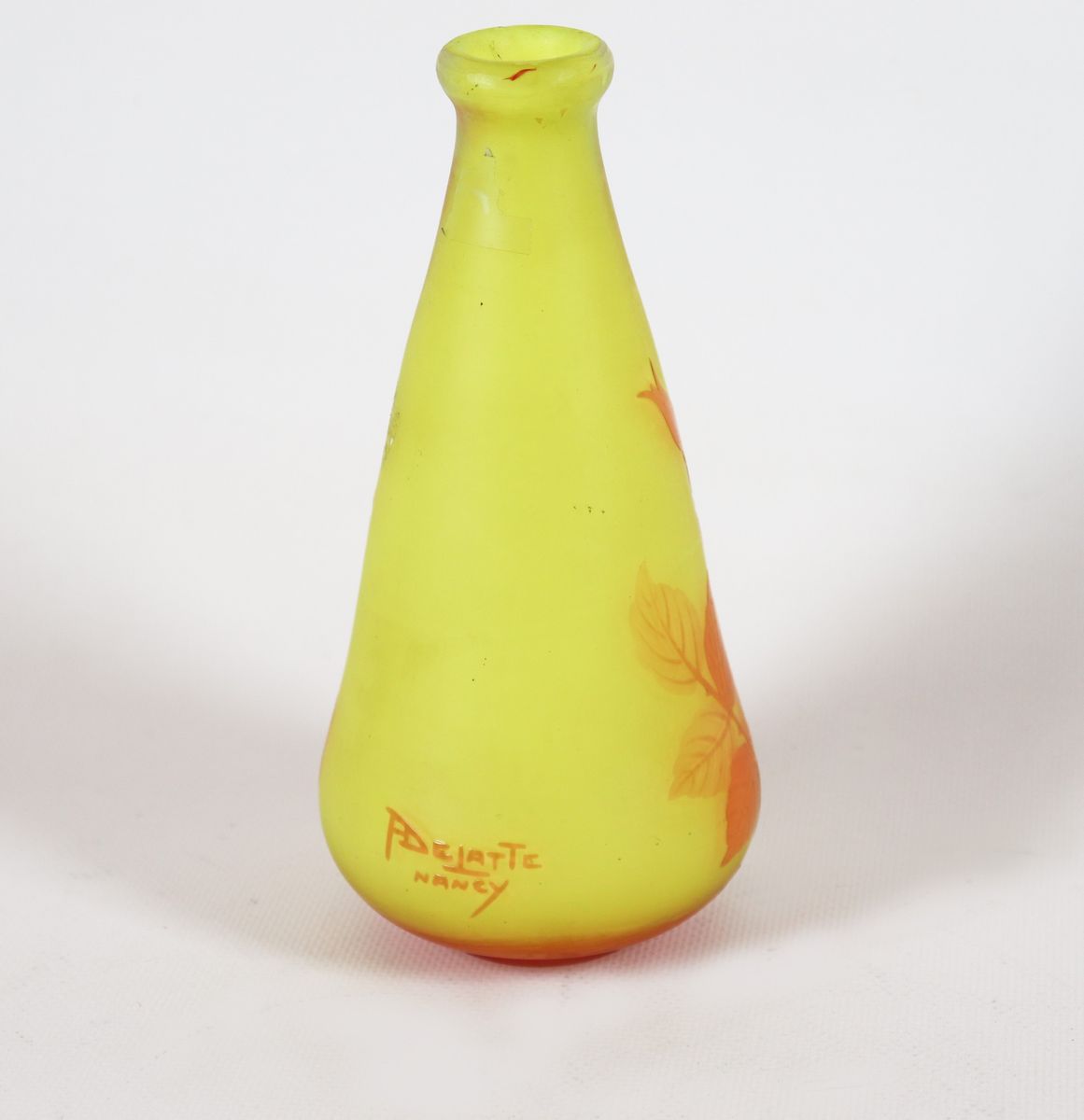 Piccolo vaso Liberty francese in pasta di vetro