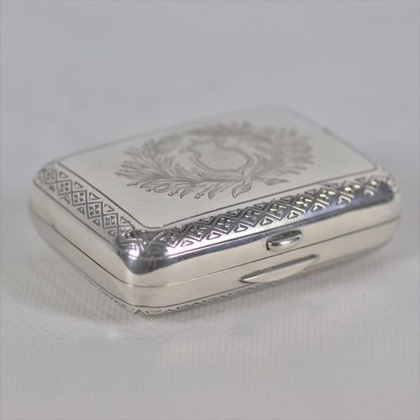 Coin purse in chiseled silver