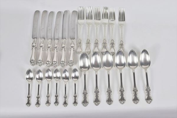 Servizio di posate in argento Russo (24 pz)