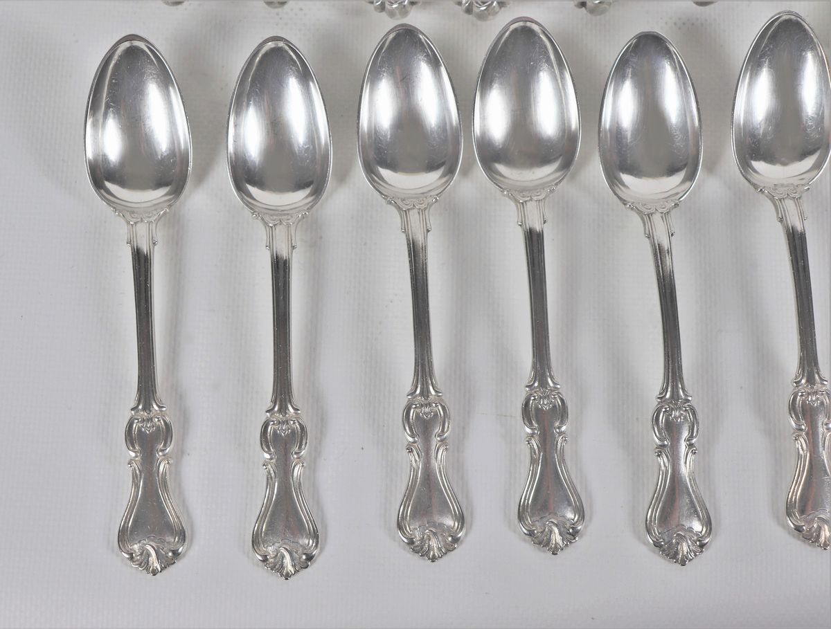 Servizio di posate in argento Russo (24 pz)