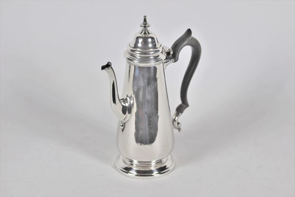 Edward VII silver coffee pot, Argentieri Goldsmiths - Silversmiths