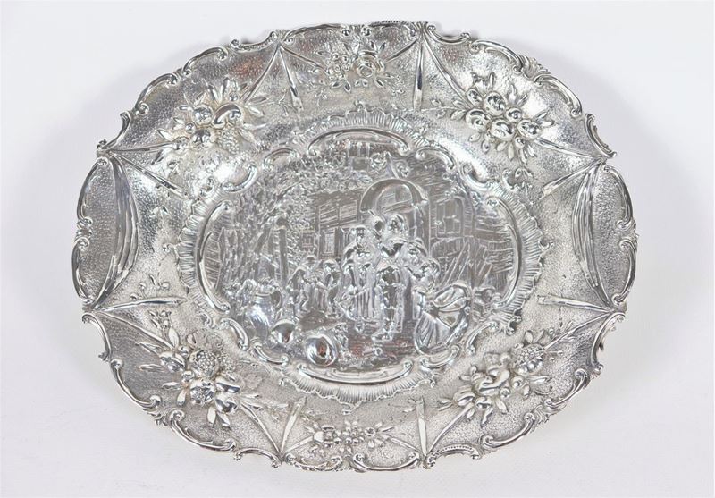 Cesto in argento sbalzato Germania XIX Secolo