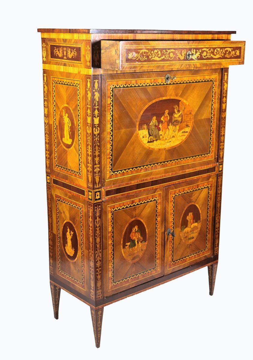 Secretaire lombardo in noce e bois de rose