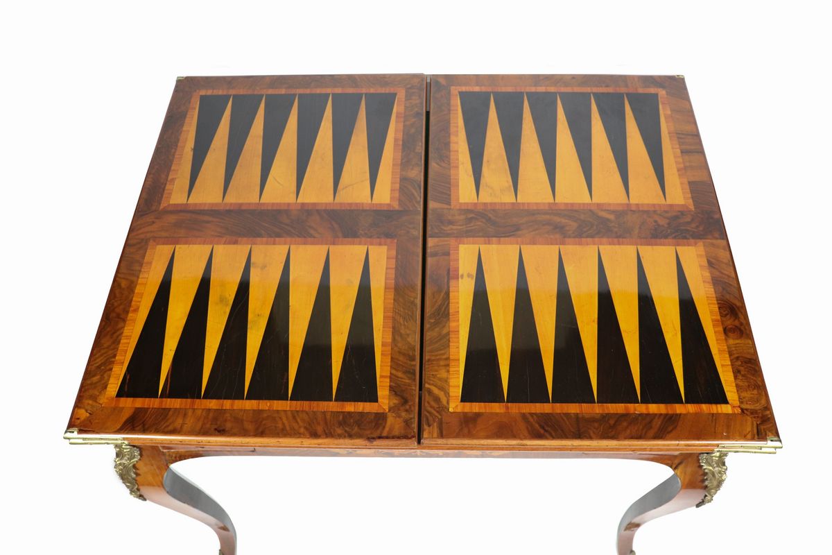 Antico tavolo da gioco francese Backgammon in noce