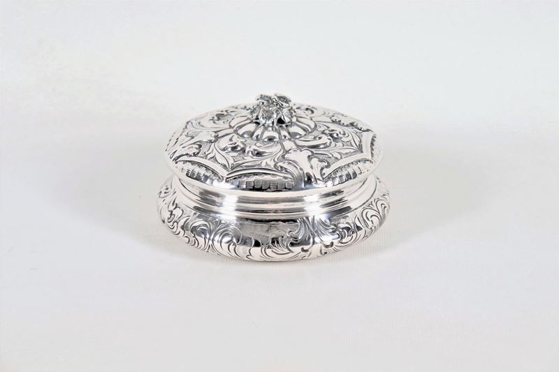 Scatola tonda in argento gr. 270