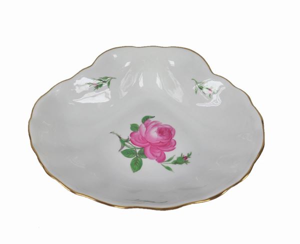 Shell-shaped bonbon holder in Meissen porcelain