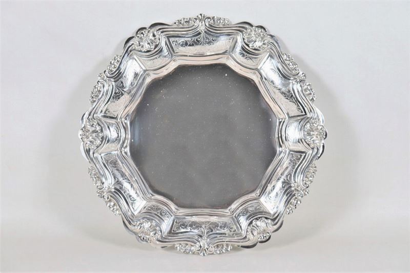 Centrotavola in argento a forma tonda centinata gr. 760