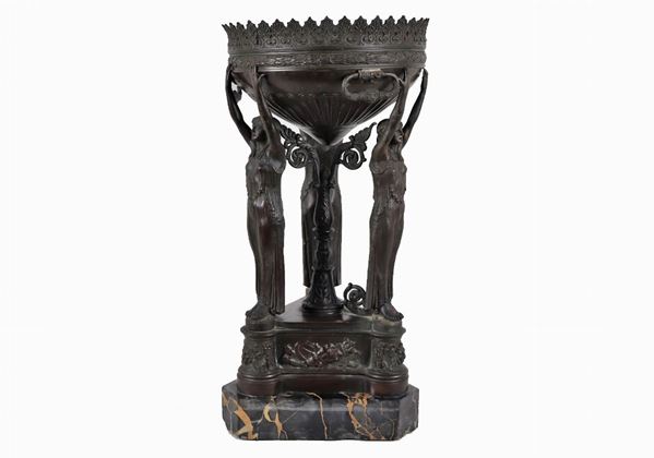 Liberty group in bronze "Tripod with vestals"