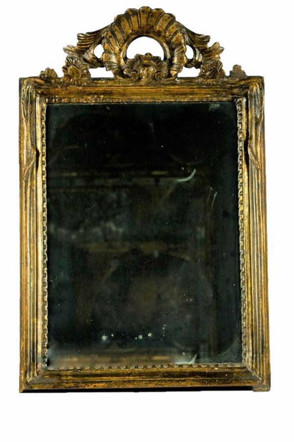 Specchiera in legno dorato
