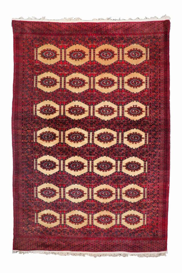 Bokhara carpet m 2.75 x 1.85