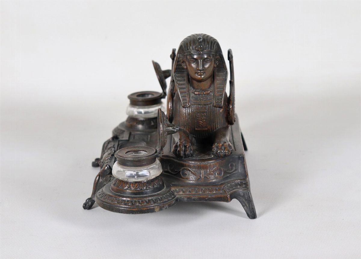 Calamaio francese Secondo Impero in bronzo cesellato e sbalzato