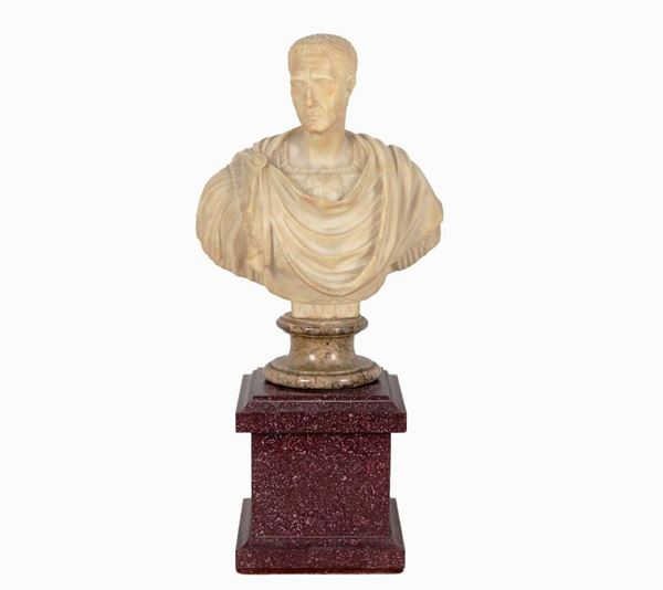 Antico piccolo busto in marmo "Imperatore Galba"