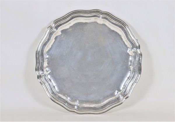 Piatto tondo in argento martellato gr. 620