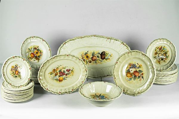 Servizio di piatti in ceramica porcellanata Bassano