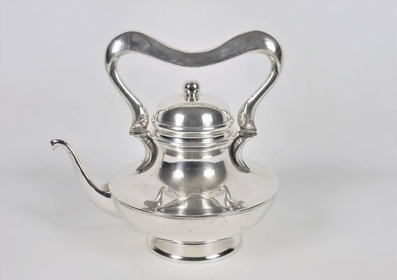 Antica grande teiera in argento gr. 1410