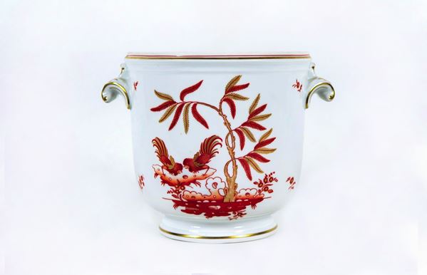 Richard Ginori porcelain cachepot with colorful decorations with flower and rooster motifs, golden profiles