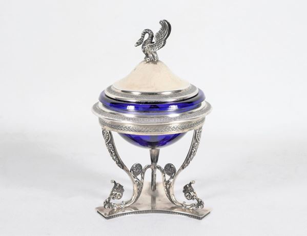Sugar bowl in embossed silver with Empire motifs gr. 460
