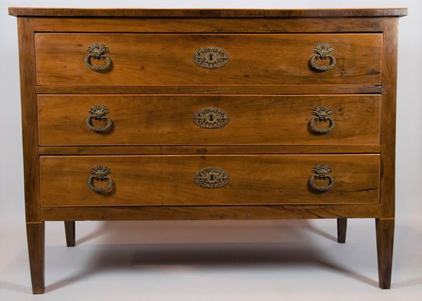 Tuscan chest of drawers in Louis XVI walnut line