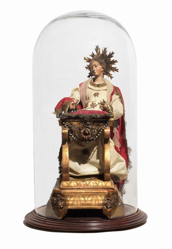 Antica scultura napoletana "Madonna con inginocchiatoio" in terracotta con base in noce e campana in vetro soffiato