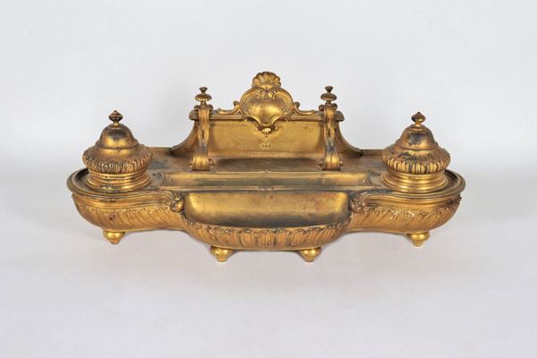 Antique French inkwell in gilded and chiseled bronze in the shape of a fountain