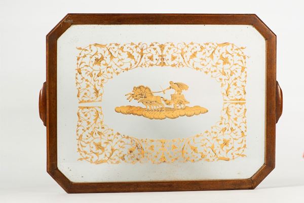 Vassoio Liberty in noce a forma ottagonale 