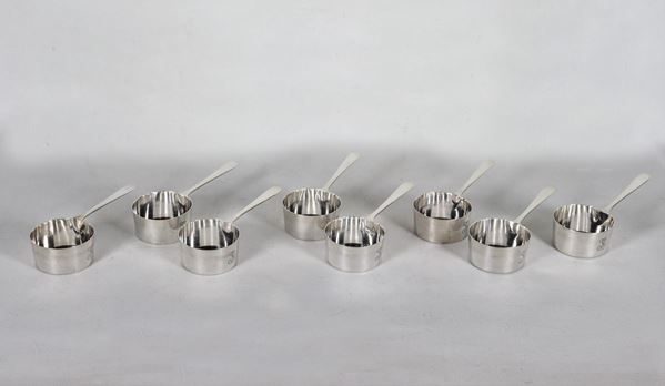 Lot of eight pans in silver title 900 with engraved monogram gr. 500