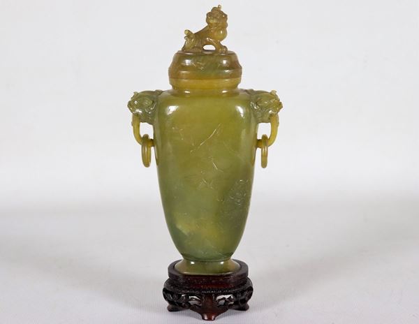 Chinese green jade sculpture "Scent burner"
