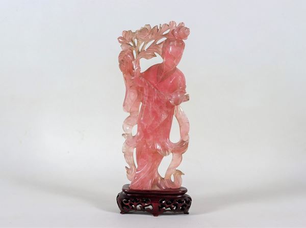 Scultura cinese in quarzo rosa "Guanyin"