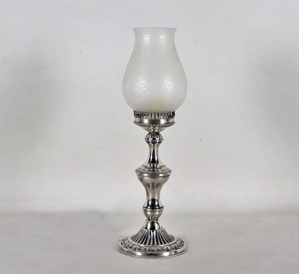 Chiseled and embossed silver candlestick with crystal bell gr. 150