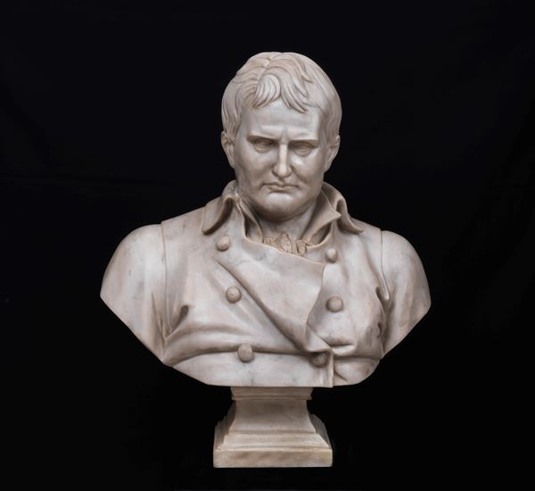 Busto in marmo "Napoleone Bonaparte" sorretto da base quadrangolare