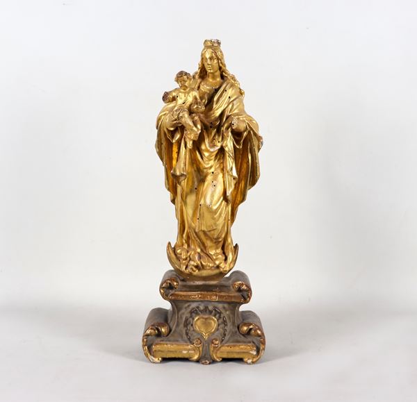 Antica scultura "Madonna con Bambino" in legno dorato ed intagliato
