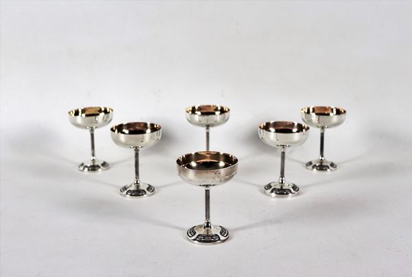 Lot of six silver bowls with vermeil interiors and embossed sideburns gr. 190