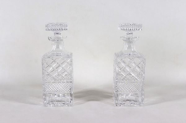 Pair of diamond-point crystal bottles  - Auction FINE ART TIME AUCTION and Furniture of Private Collections and Heritage - Gelardini Aste Casa d'Aste Roma