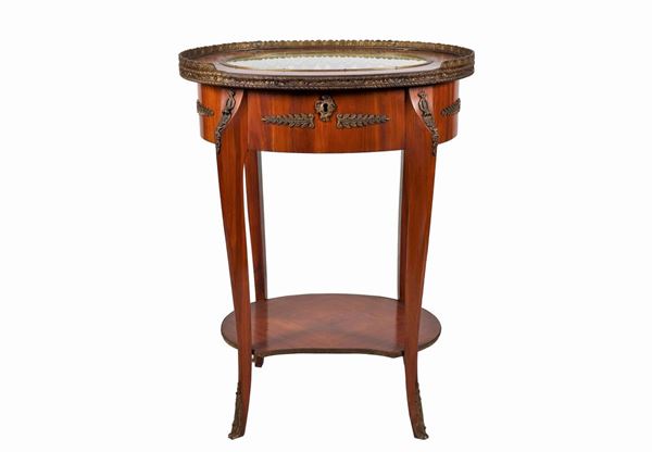 French gueridon oval in bois de rose with showcase in the center of the top
