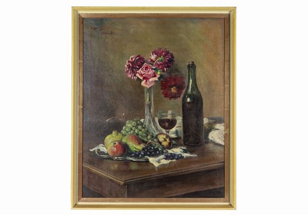 Pittore Italiano Primo Quarto XX Secolo - Signed. "Still life with bottle, flowers and fruit", oil painting on canvas