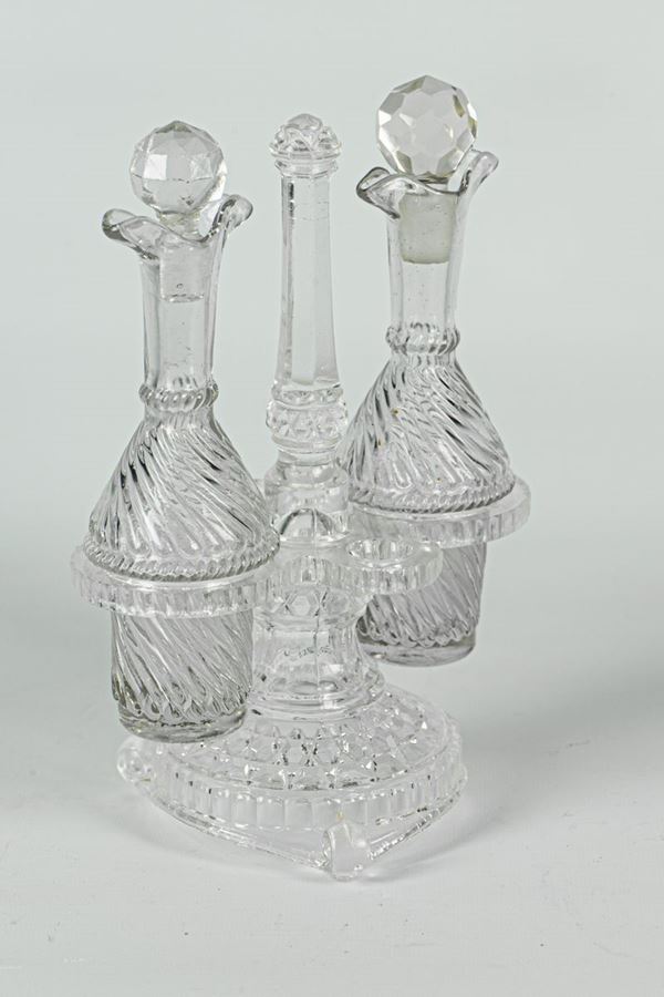 Cruet in worked crystal  - Auction Antique paintings, furniture, furnishings and art objects. - Gelardini Aste Casa d'Aste Roma