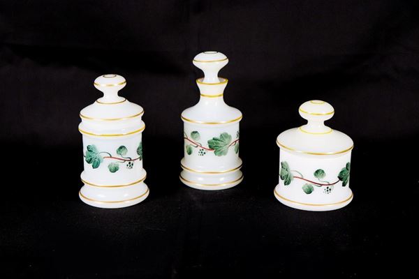 White opaline dressing table, with green leaf motif decorations (3 pcs)