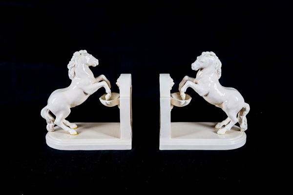 Pair of bookends "Cavalli" in white glazed ceramic