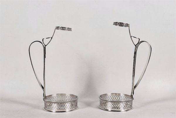 Pair of bottle holders in chiseled and embossed silver with Empire motifs, 480 gr