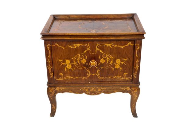 Lombard bedside table in walnut with boxwood inlays with volutes and floral weaves, a central door and four curved legs