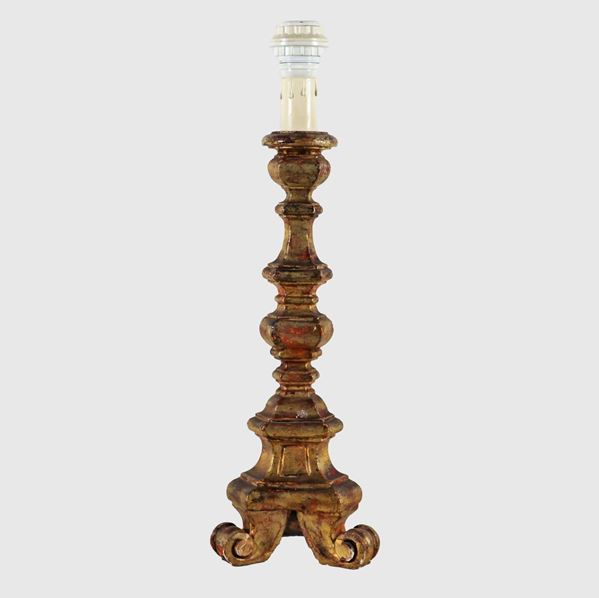 Small table torch in gilded and carved wood