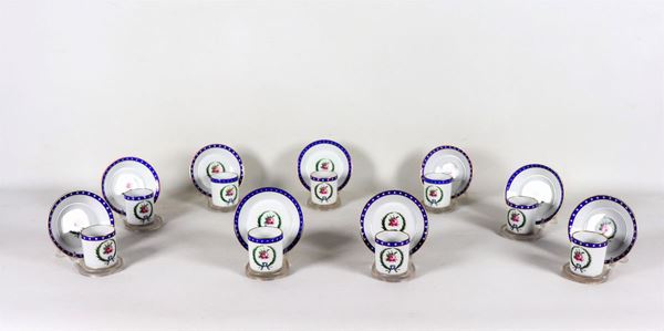 Lot of nine coffee cups and saucers in Richard Ginori porcelain, with polychrome decorations with laurel wreaths and roses motifs