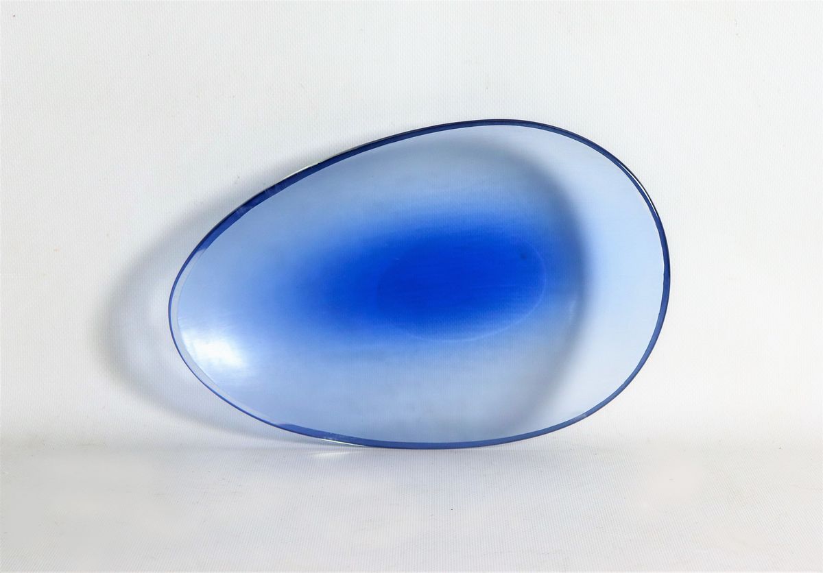Centrotavola ovaloide in vetro di Murano firmato Venini