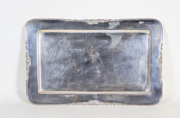Rectangular silver tray with chiseled and embossed edge, gr. 1340