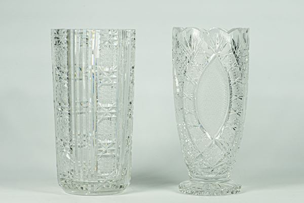 Two flower vases in Bohemian crystal  - Auction Antique paintings, furniture, furnishings and art objects. - Gelardini Aste Casa d'Aste Roma