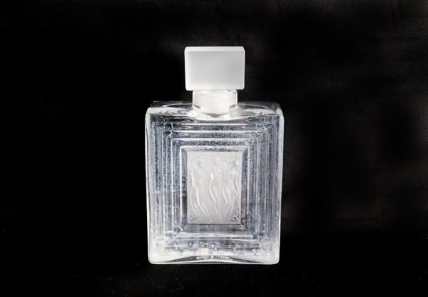 "Duncan" perfume bottle in French Lalique crystal. Signed